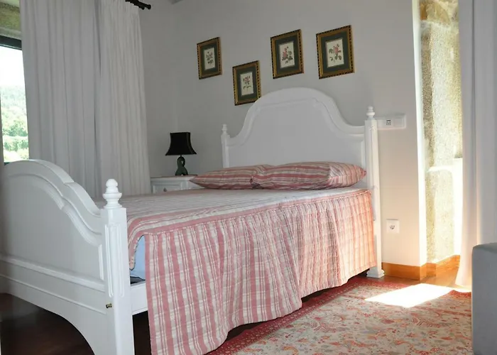 Casa Dos Avos By Eira Dos Canastros *